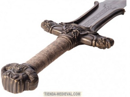 Espada Atlantean de Conan 450x337 - La espada más grande
