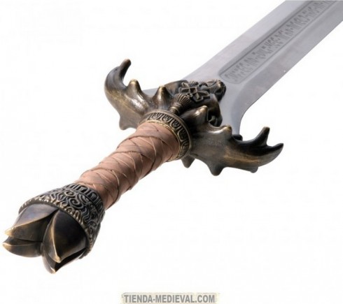 Espada del Padre de Conan 490x435 custom - Espada del Padre de Conan con Licencia
