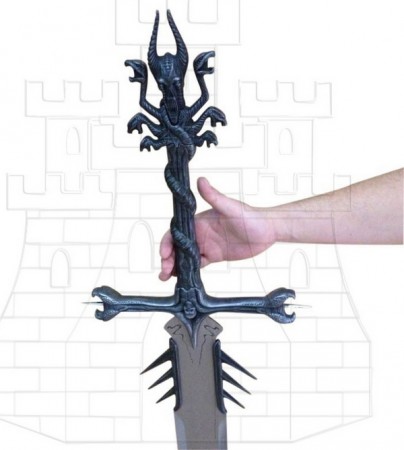 Espada Malefic Heavy Metal empuñadura 404x450 - Espada Elfa Negra Luis Royo