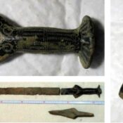 Descubren espada de bronce de 3.300 años de antigüedad