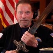 Arnold Schwarzenegger empuña de nuevo la espada de Conan el Bárbaro